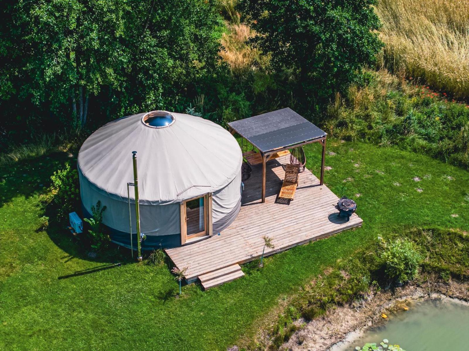 Jurty Glamping Hotel Gostynin Luaran gambar