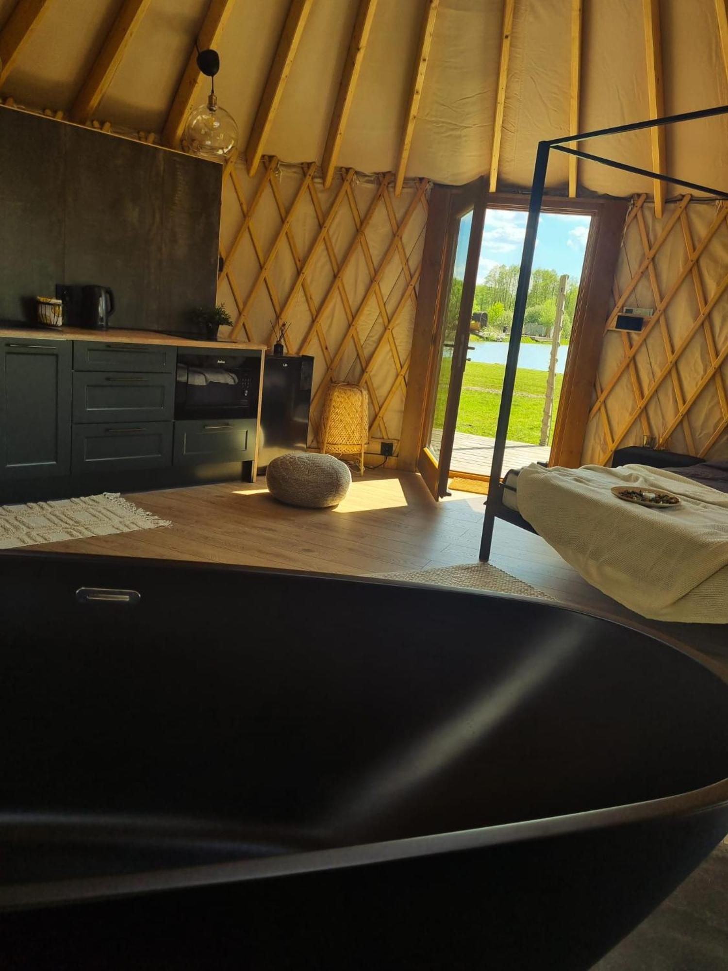 Jurty Glamping Hotel Gostynin Luaran gambar